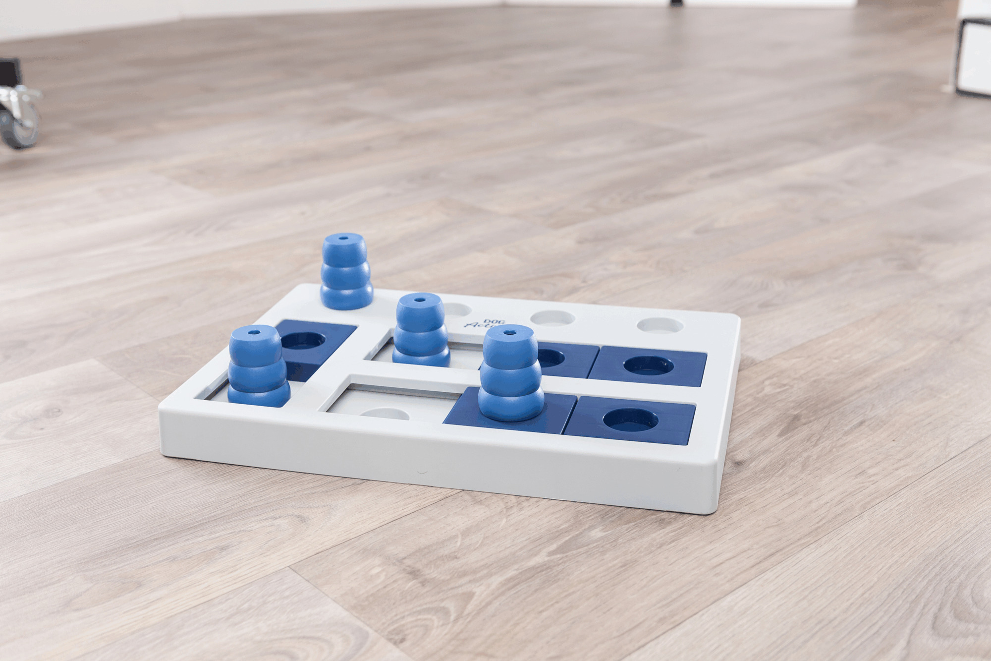 TRIXIE Dog Activity Strategie-Spiel Chess, 40 × 27 cm